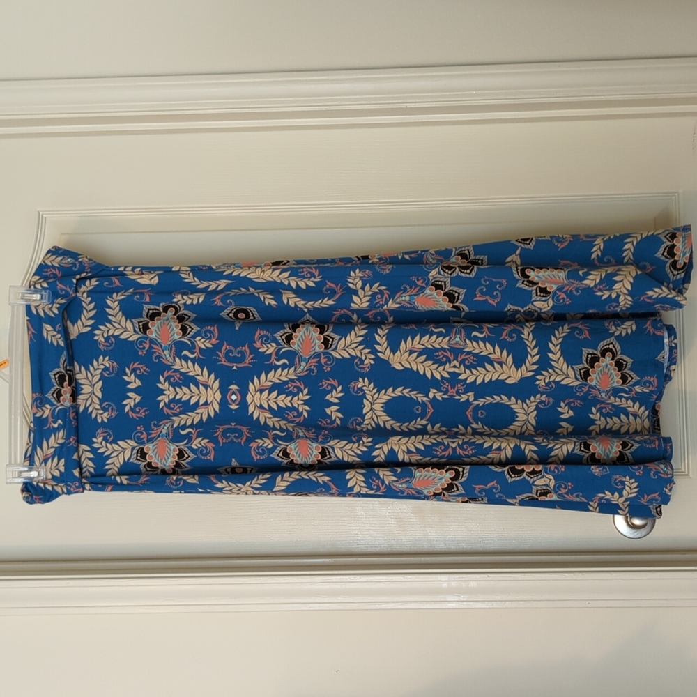 LuLaRoe Maxi skirt with foldover waist band size M.